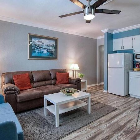 Sunset Beach Suites Of Madeira Beach! Pet Friendly Summer Getaway! Steps To Beach! - Suite 10 St. Pete Beach Luaran gambar
