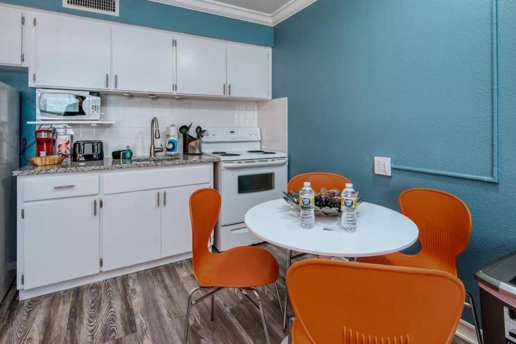 Sunset Beach Suites Of Madeira Beach! Pet Friendly Summer Getaway! Steps To Beach! - Suite 10 St. Pete Beach Luaran gambar