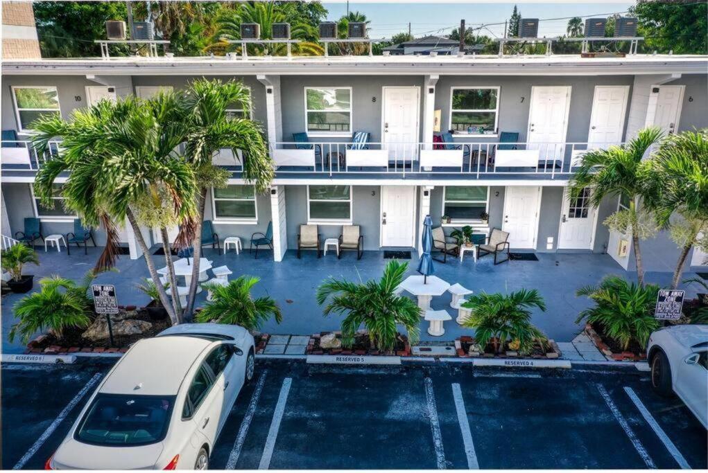 Sunset Beach Suites Of Madeira Beach! Pet Friendly Summer Getaway! Steps To Beach! - Suite 10 St. Pete Beach Luaran gambar